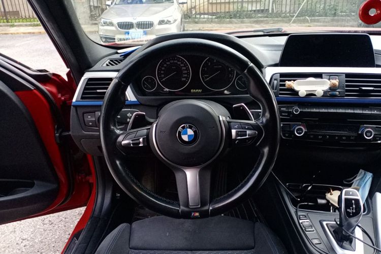 BMW 3 Series 2017 car image #16