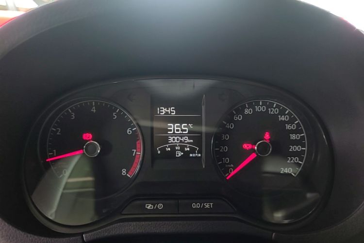 Volkswagen Polo 2016 #12 Volkswagen Polo 2016 car image #12