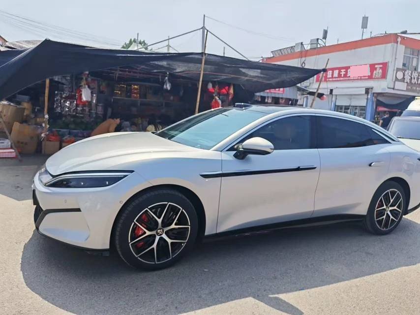 BYD HanL 2025 car image #2