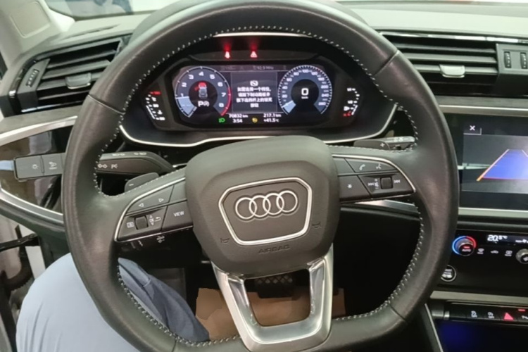 Audi Q3 2021 #11 Audi Q3 2021 car image #11