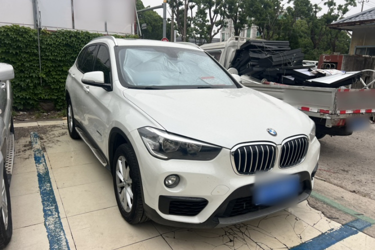 BMW X1 2018 #6 BMW X1 2018 car image #6