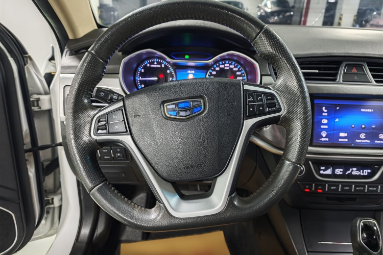 GEELY Emgrand 2017 #13 GEELY Emgrand 2017 car image #13