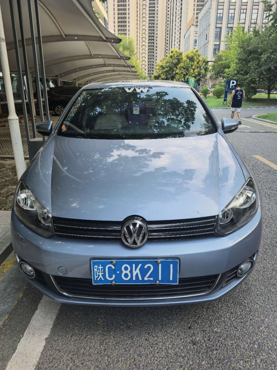 Volkswagen Golf 2014 Volkswagen Golf 2014 car image