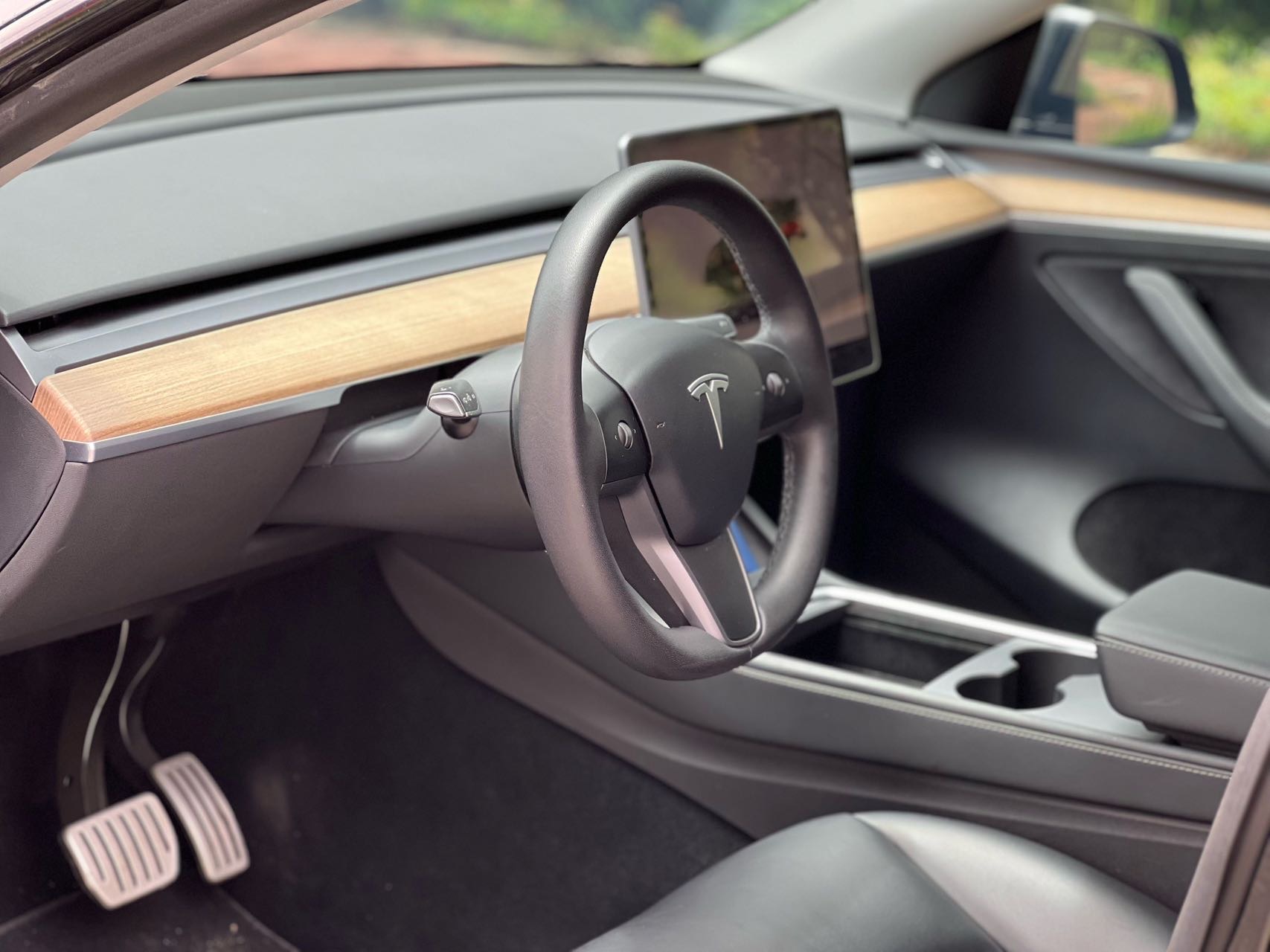 Tesla Model Y 2021 #4 Tesla Model Y 2021 car image #4