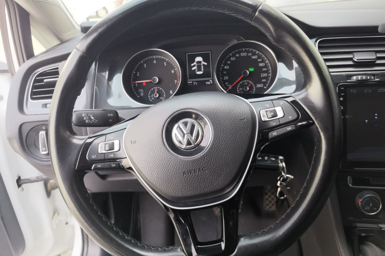 Volkswagen Golf 2019 #15 Volkswagen Golf 2019 car image #15