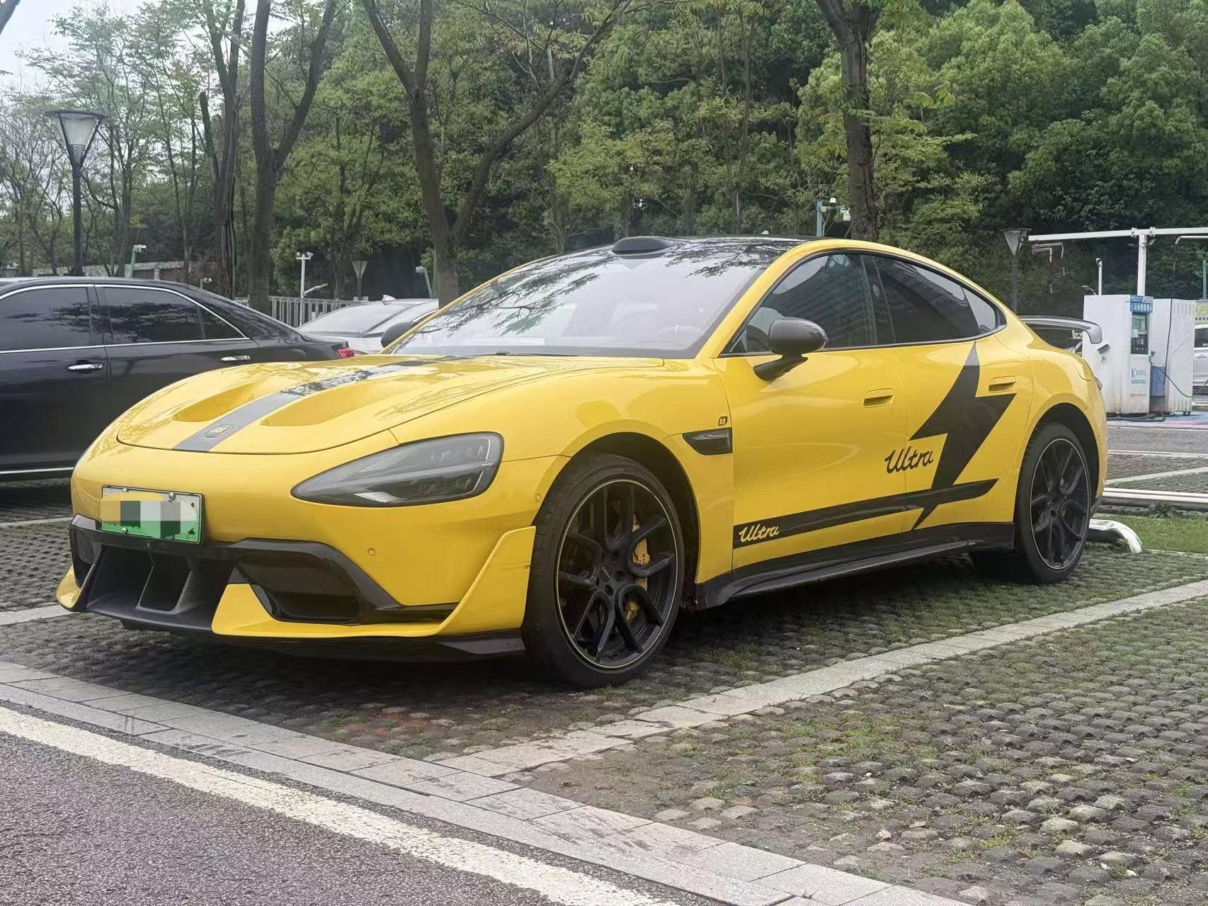 MI SU7 Ultra 2025 汽车图片 