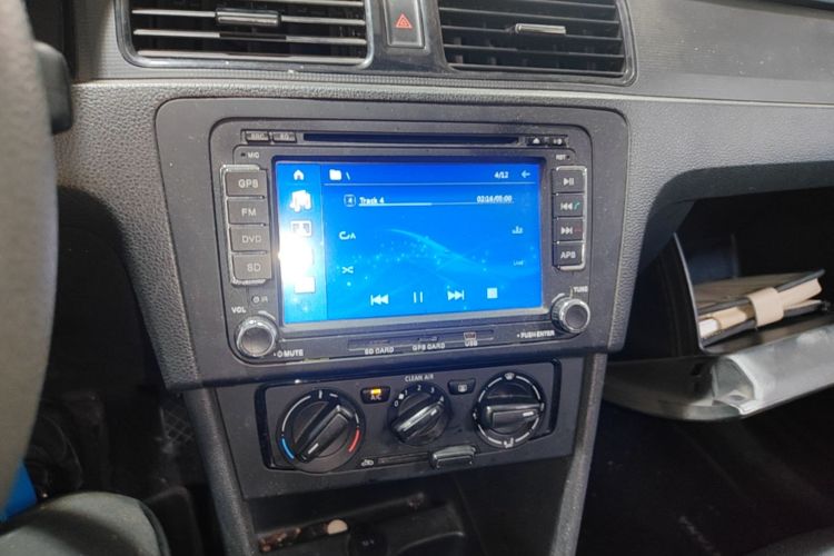 Volkswagen Santana 2016 #13 Volkswagen Santana 2016 car image #13
