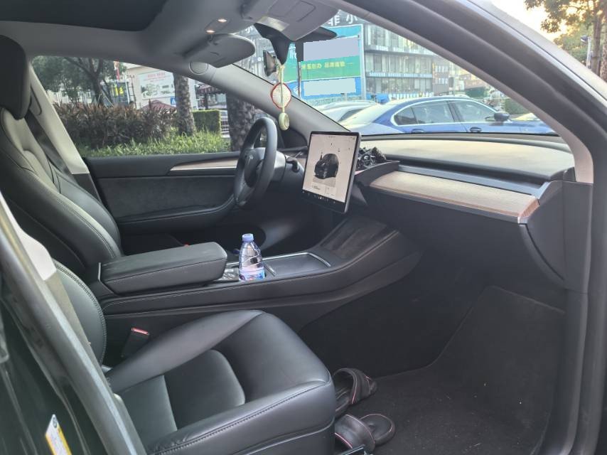 Tesla Model Y 2023 #6 Tesla Model Y 2023 صورة سيارة #6