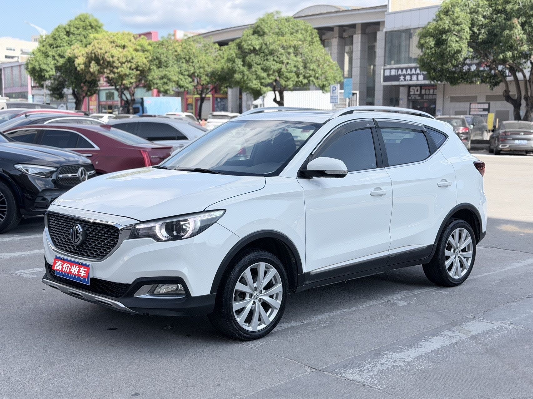 MG ZS 2017 image de voiture 