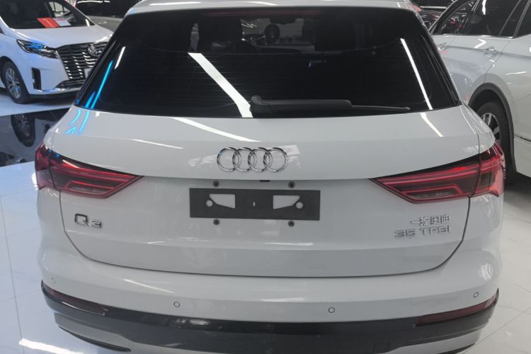 Audi Q3 2019 #6 Audi Q3 2019 car image #6
