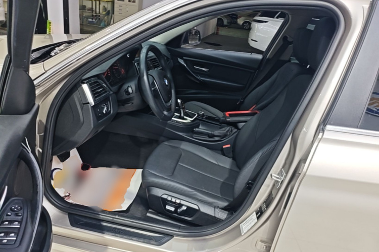 BMW 3 Series 2017 #15 BMW 3 Series 2017 car image #15