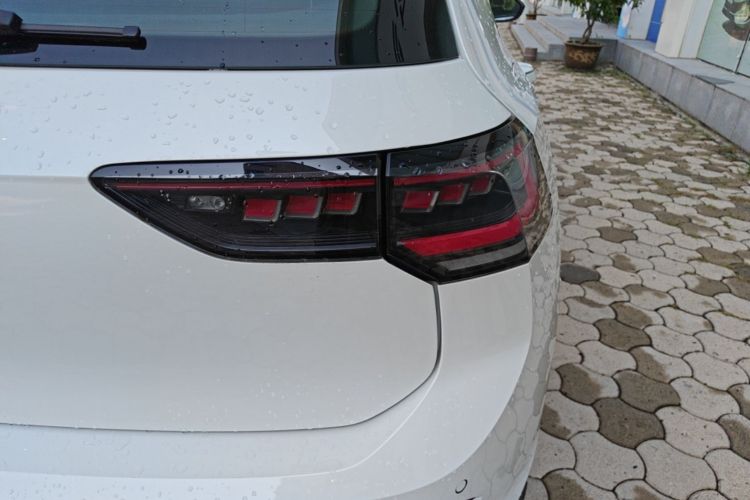 Volkswagen Golf 2025 #8 Volkswagen Golf 2025 car image #8