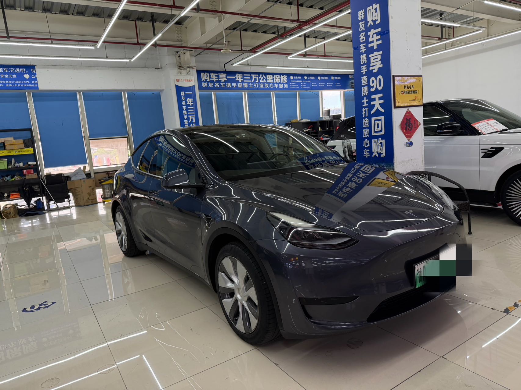 Tesla Model Y 2022 #3 Tesla Model Y 2022 car image #3
