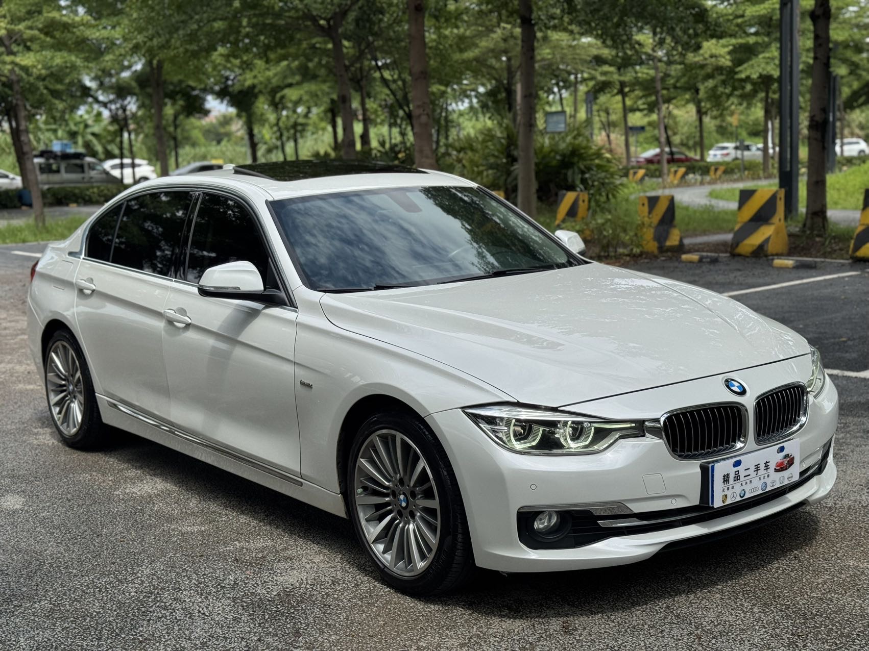 BMW 3 Series 2018 car image #3