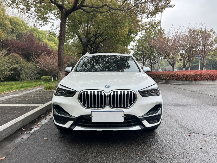 BMW X1 2021 #2 BMW X1 2021 car image #2