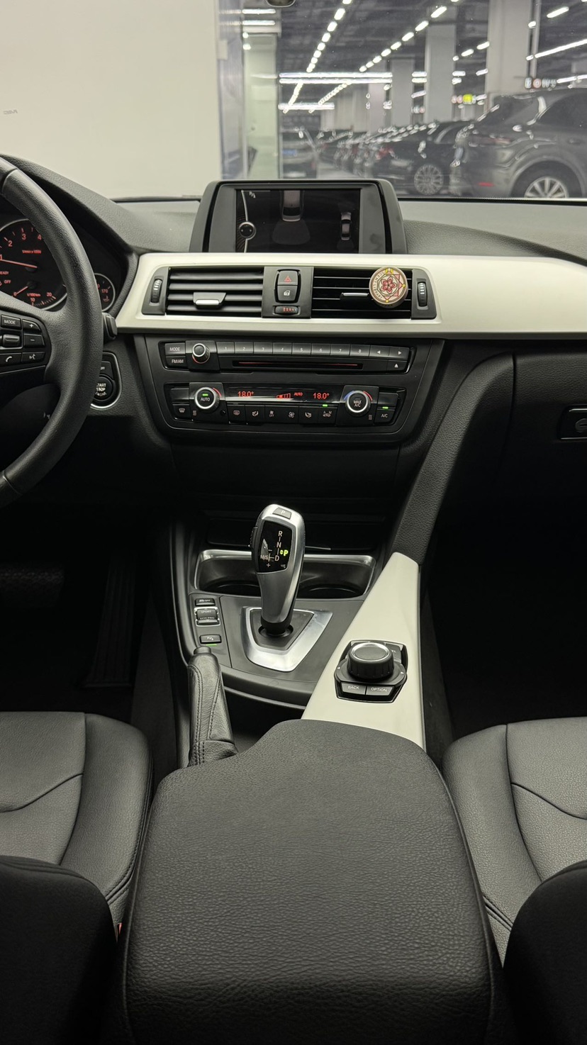 BMW 3 Series 2014 #5 BMW 3 Series 2014 car image #5