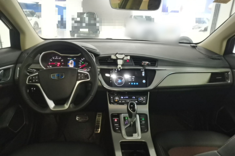 GEELY Emgrand GS 2018 car image #10