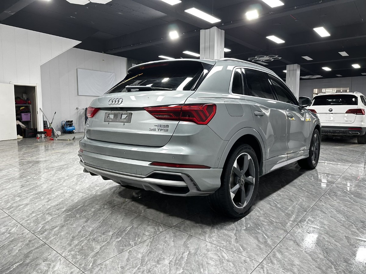 Audi Q3 2021 car image #7