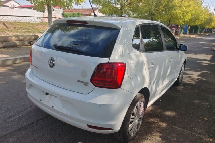 Volkswagen Polo 2016 car image #7