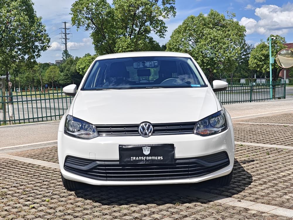 Volkswagen Polo 2017 car image #2