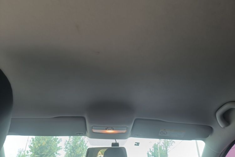 Volkswagen Polo 2019 car image #18