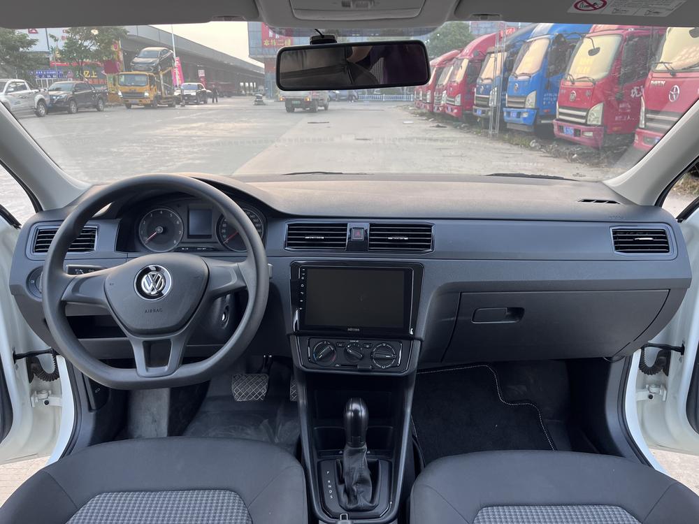 Volkswagen Santana 2022 car image #10