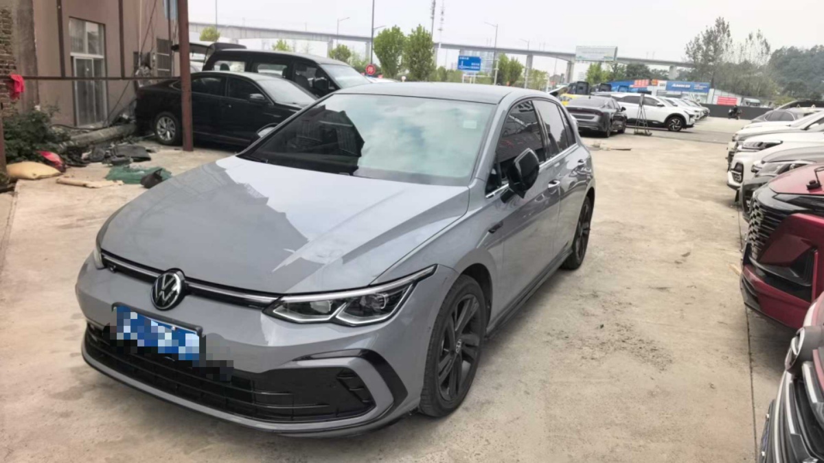 Volkswagen Golf 2023 Volkswagen Golf 2023 immagine di auto