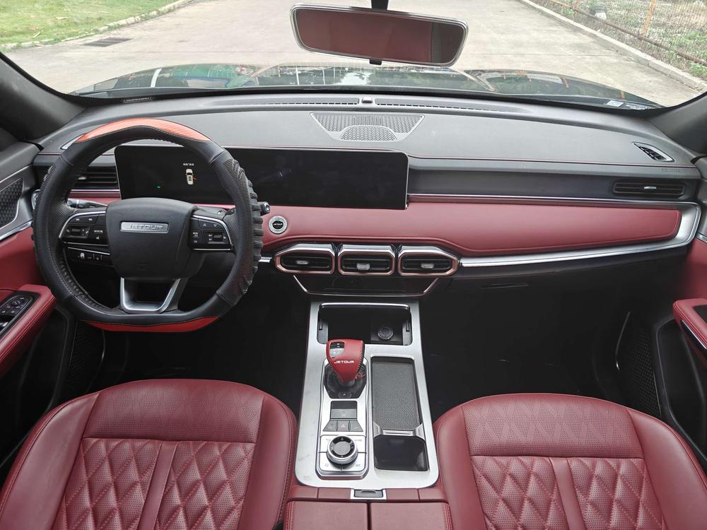 Jetour X70 PLUS 2024 car image #6