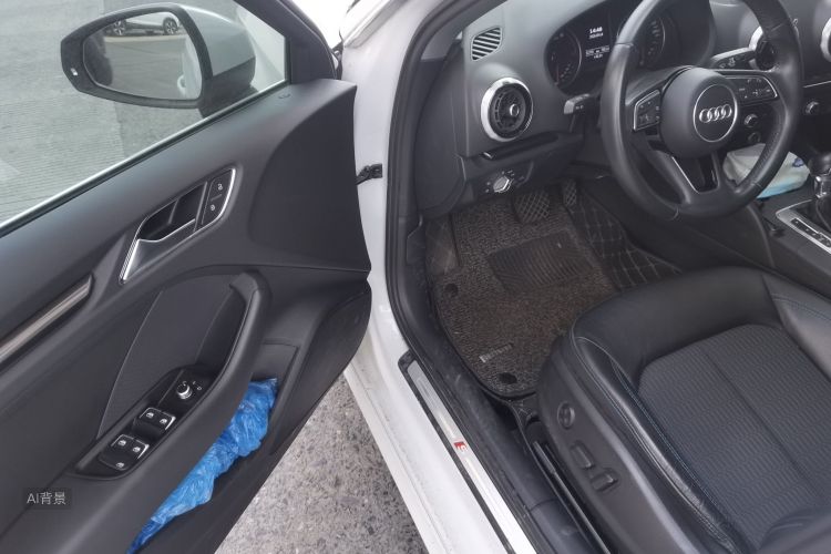 Audi A3 2019 car image #18