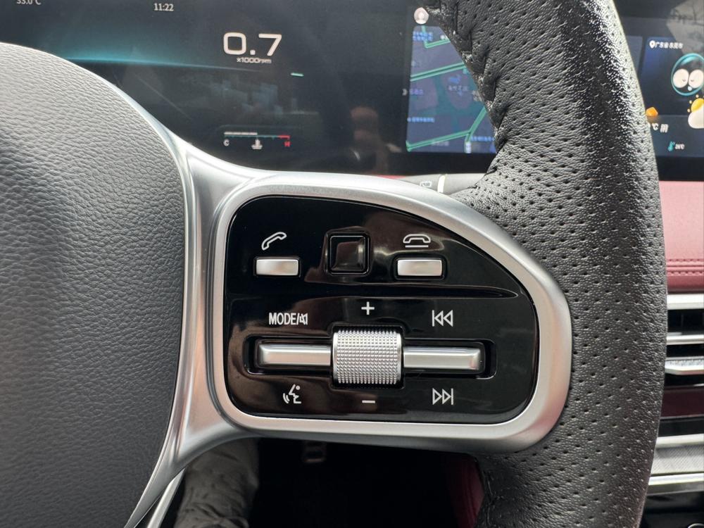 Jetour X70 PLUS 2023 car image #9