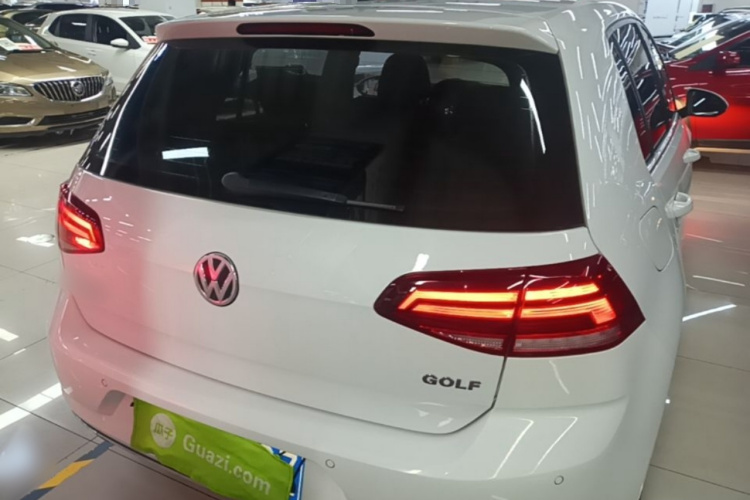 Volkswagen Golf 2019 #4 Volkswagen Golf 2019 car image #4