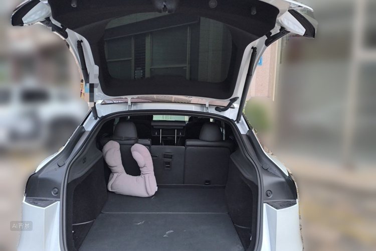 Tesla Model Y 2026 #21 Tesla Model Y 2026 car image #21