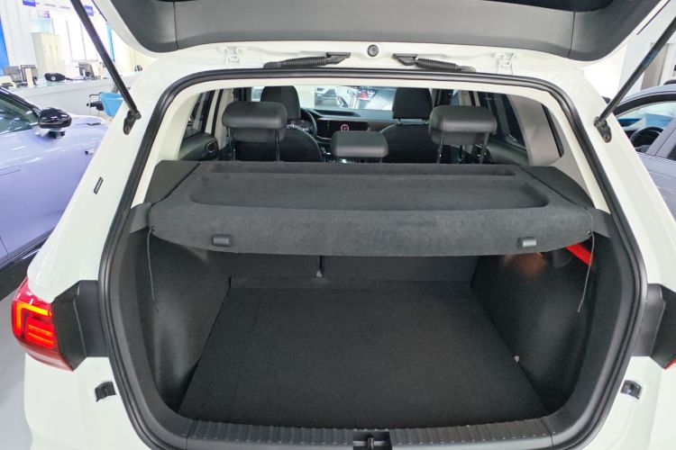 Volkswagen Tharu 2023 immagine di auto #19