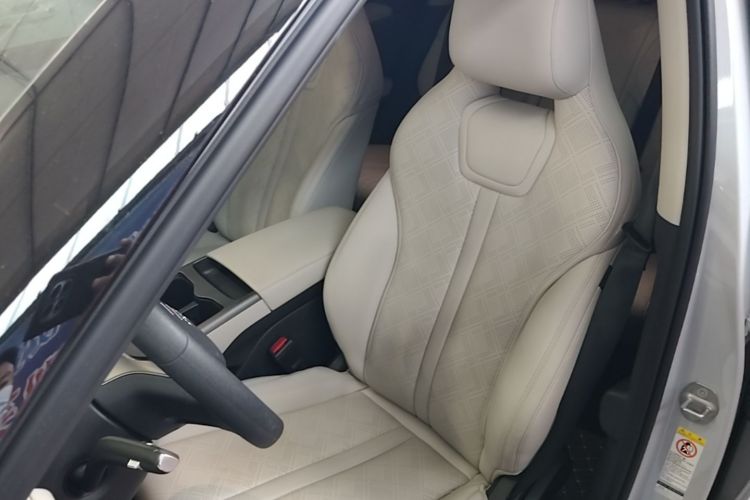BYD YuanUP 2025 #15 BYD YuanUP 2025 car image #15