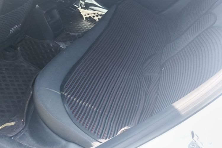 Audi A3 2018 car image #17