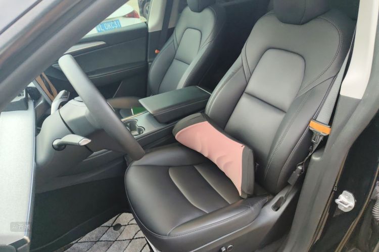 Tesla Model Y 2024 #17 Tesla Model Y 2024 car image #17