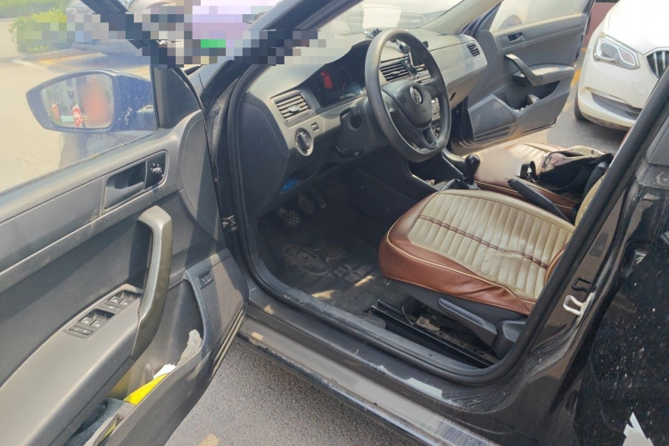 Volkswagen Santana 2018 car image #13