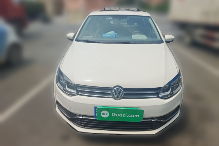 Volkswagen Polo 2018 car image #3