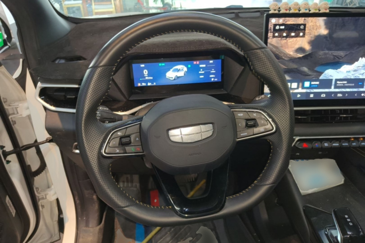 GEELY Coolray 2025 صورة سيارة #15