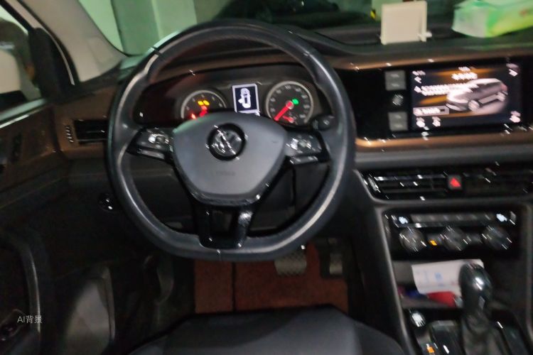 Volkswagen Tharu 2019 car image #12