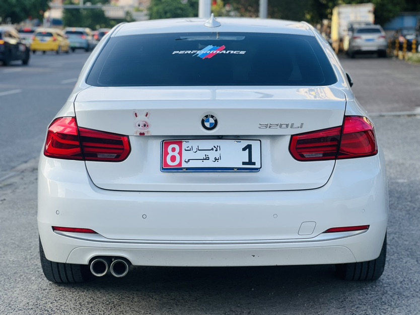 BMW 3 Series 2018 #5 BMW 3 Series 2018 car image #5
