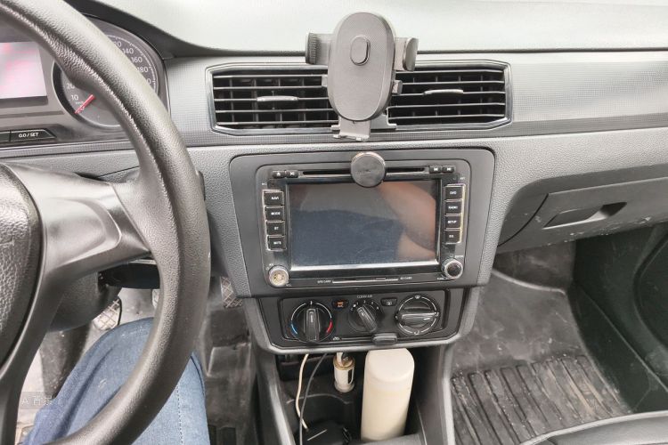 Volkswagen Santana 2016 car image #15
