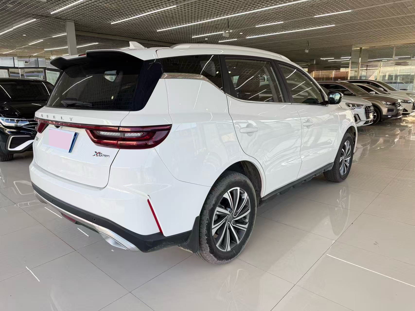 GEELY Vision X6 2022 car image #6