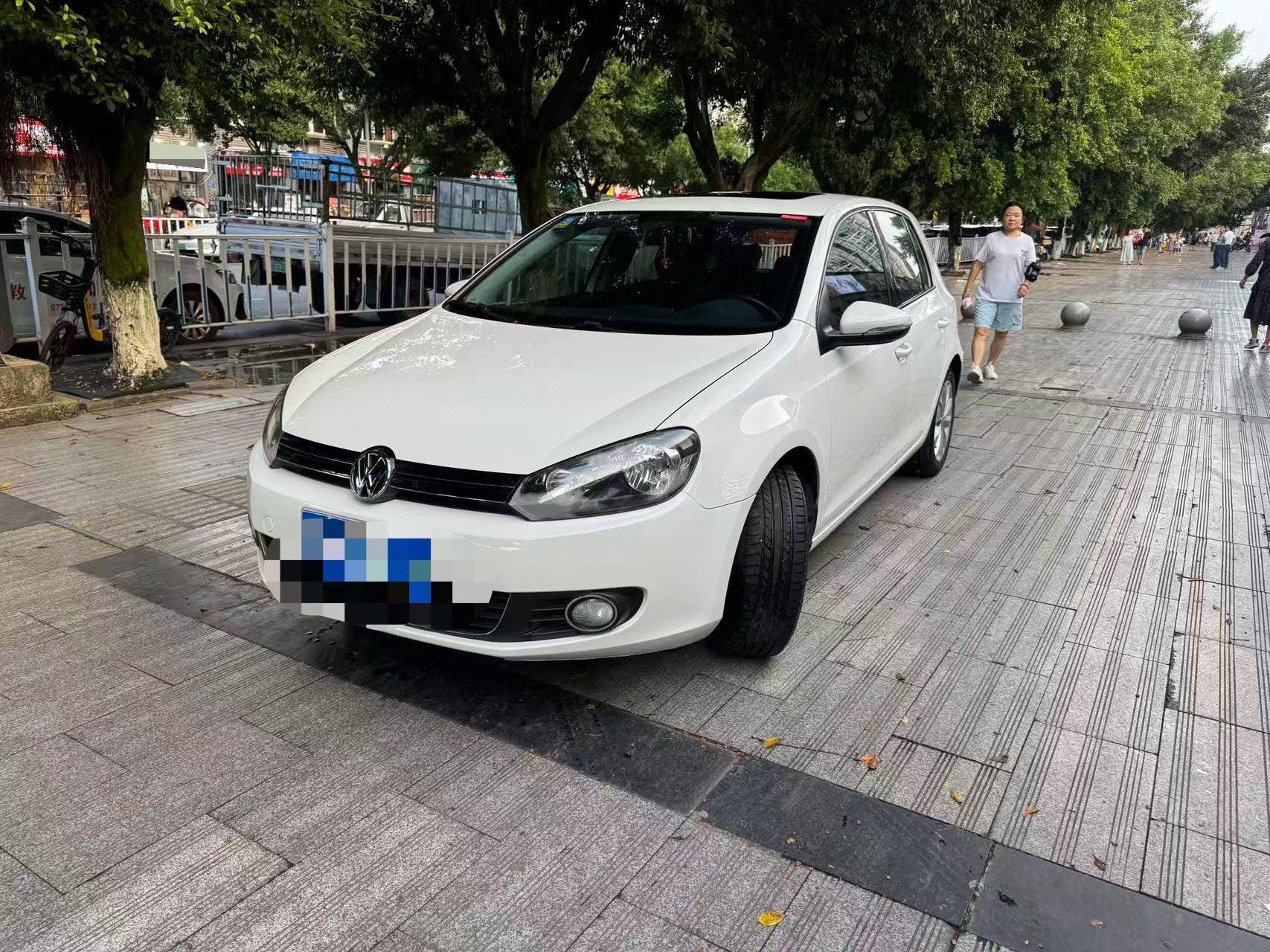 Volkswagen Golf 2014 Volkswagen Golf 2014 car image