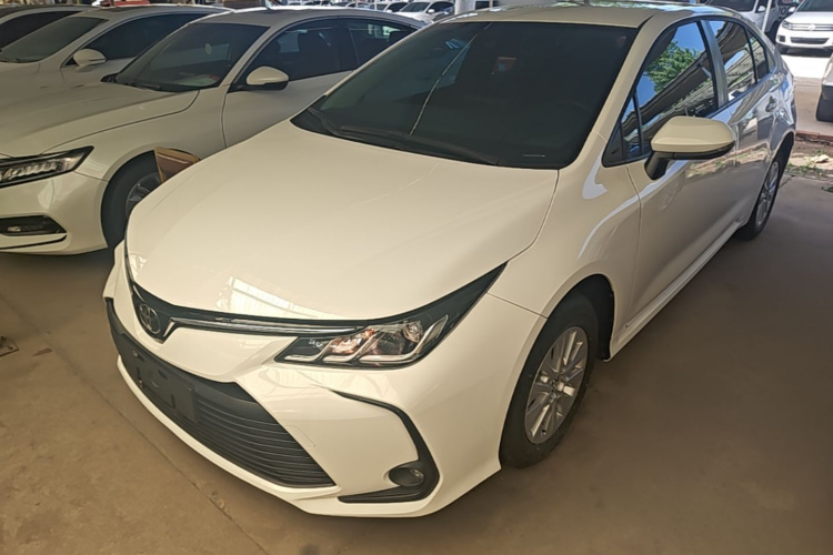 Toyota Corolla 2023 immagine di auto #2