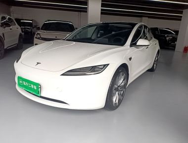 Tesla Model 3 2026 car image 