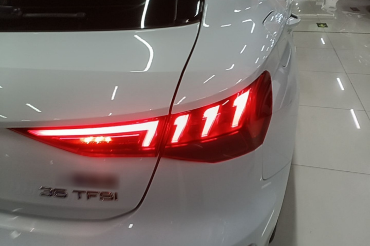 Audi A3 2021 immagine di auto #8