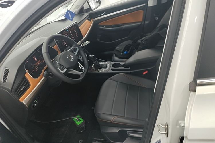Volkswagen Bora 2025 car image #15