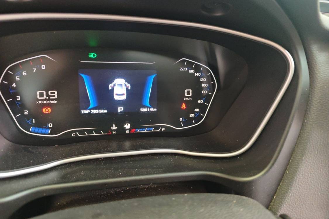 GEELY Vision X6 2019 car image #27