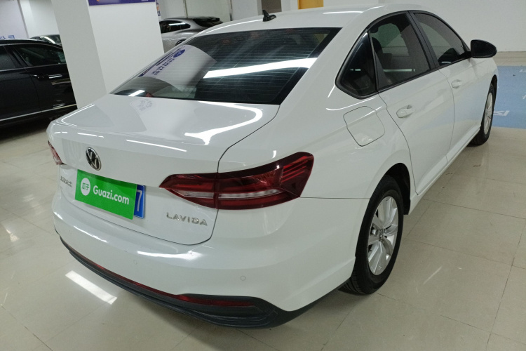 Volkswagen Lavida 2022 car image #5